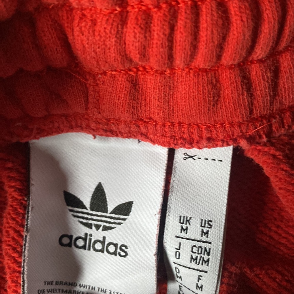 Men’s red Adidas shorts - Picture 2 of 3